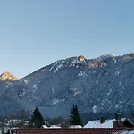 Apartament Haser *